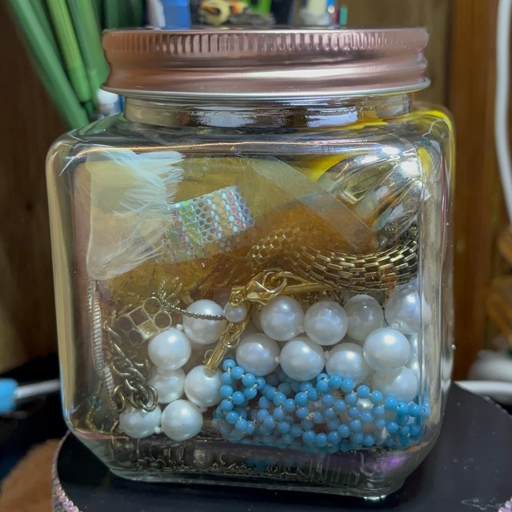 Jewelry jar